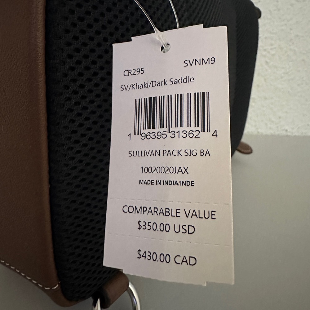 NWT COACH Sullivan Pack In‎ Signature Canvas With Banana Print - Picture 13 of 15
